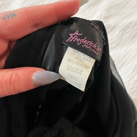 Y2K Black Lace Bodysuit - Picture 8 of 9